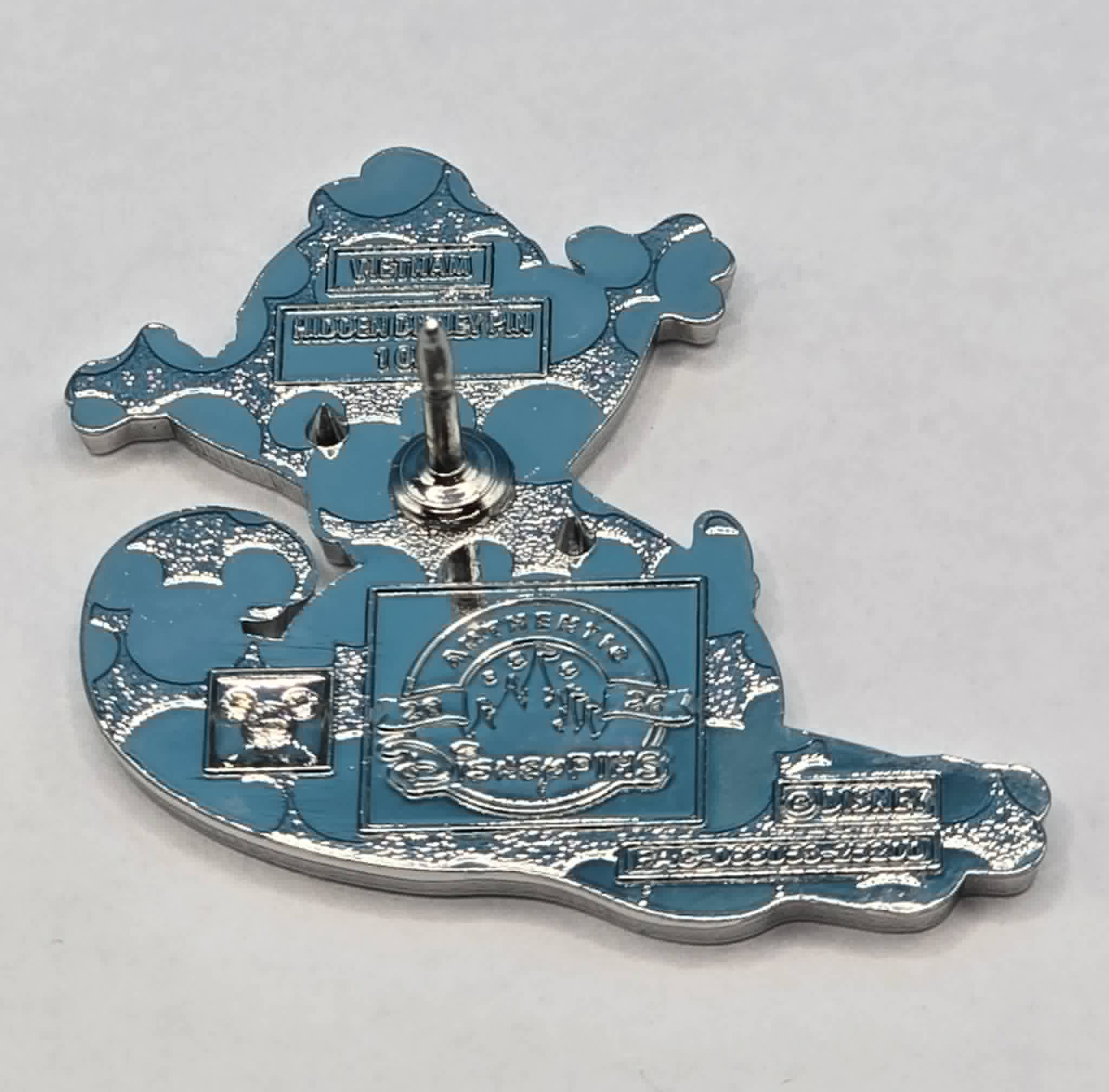 2026 WDW Wave A Hidden Mickey Seasonal Chip Surfing